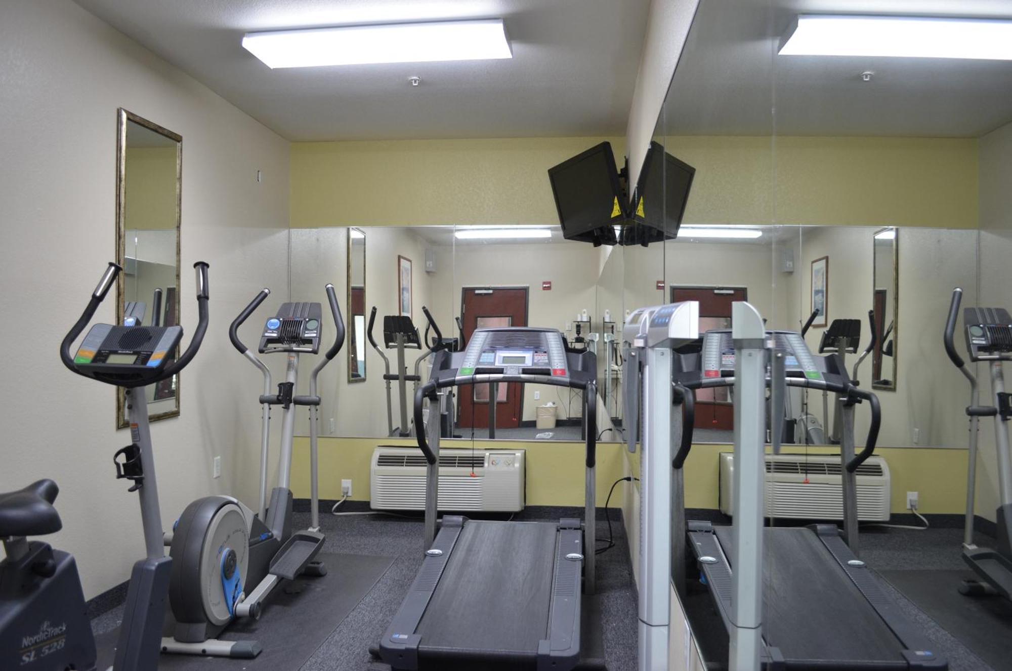 Super 8 By Wyndham Irving/Dfw Apt/North Ngoại thất bức ảnh