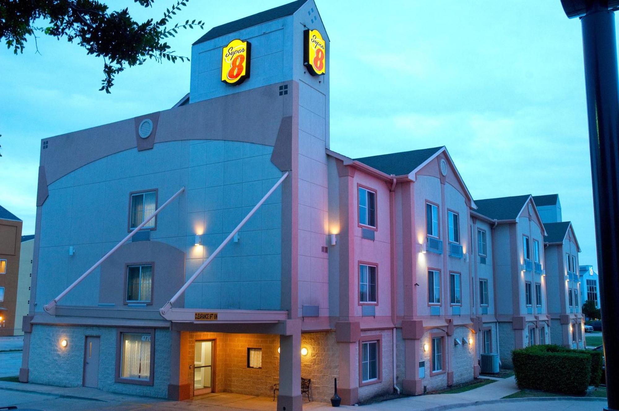 Super 8 By Wyndham Irving/Dfw Apt/North Ngoại thất bức ảnh