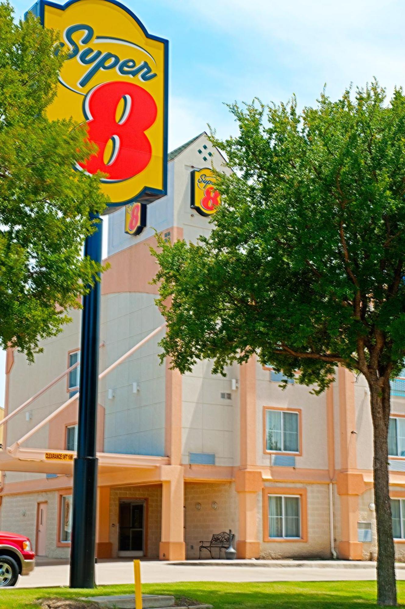 Super 8 By Wyndham Irving/Dfw Apt/North Ngoại thất bức ảnh